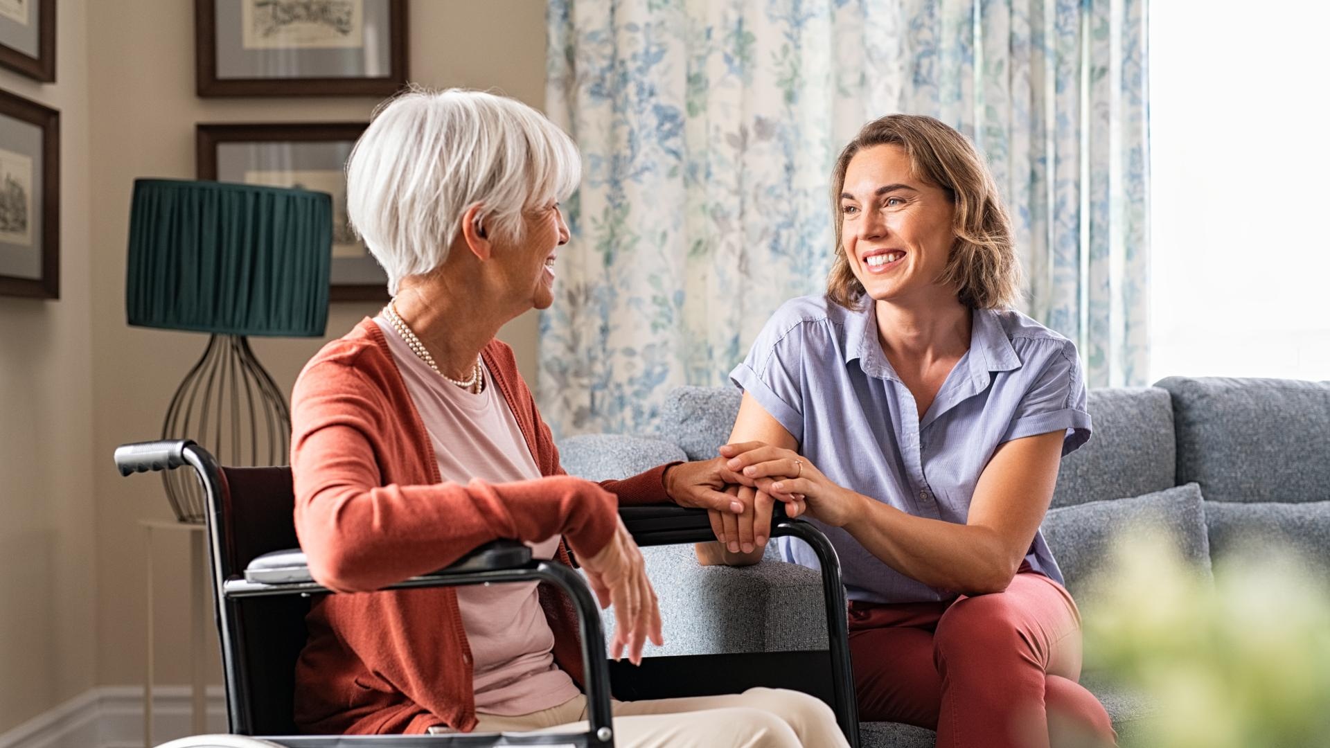 7 Signs Your Aging Parent May Need Help at Home